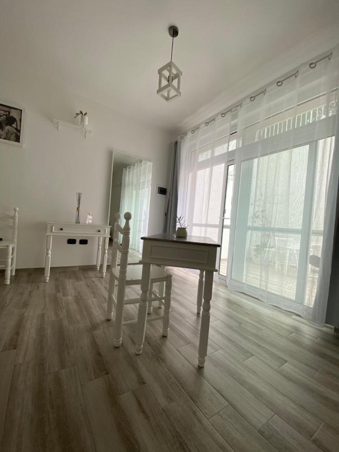 La Casa Di Nina Bed and Breakfast Λέτσε Εξωτερικό φωτογραφία