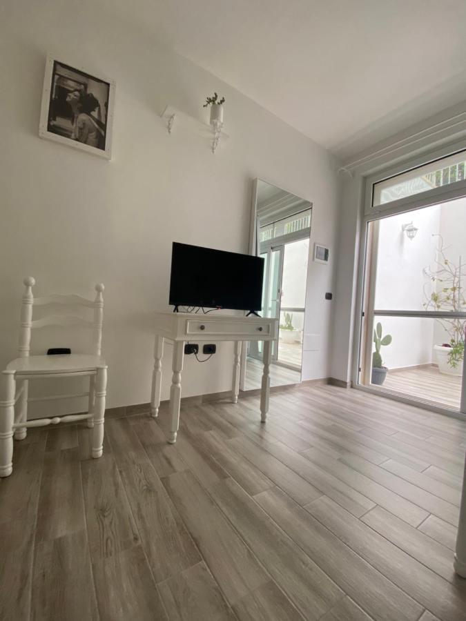 La Casa Di Nina Bed and Breakfast Λέτσε Εξωτερικό φωτογραφία